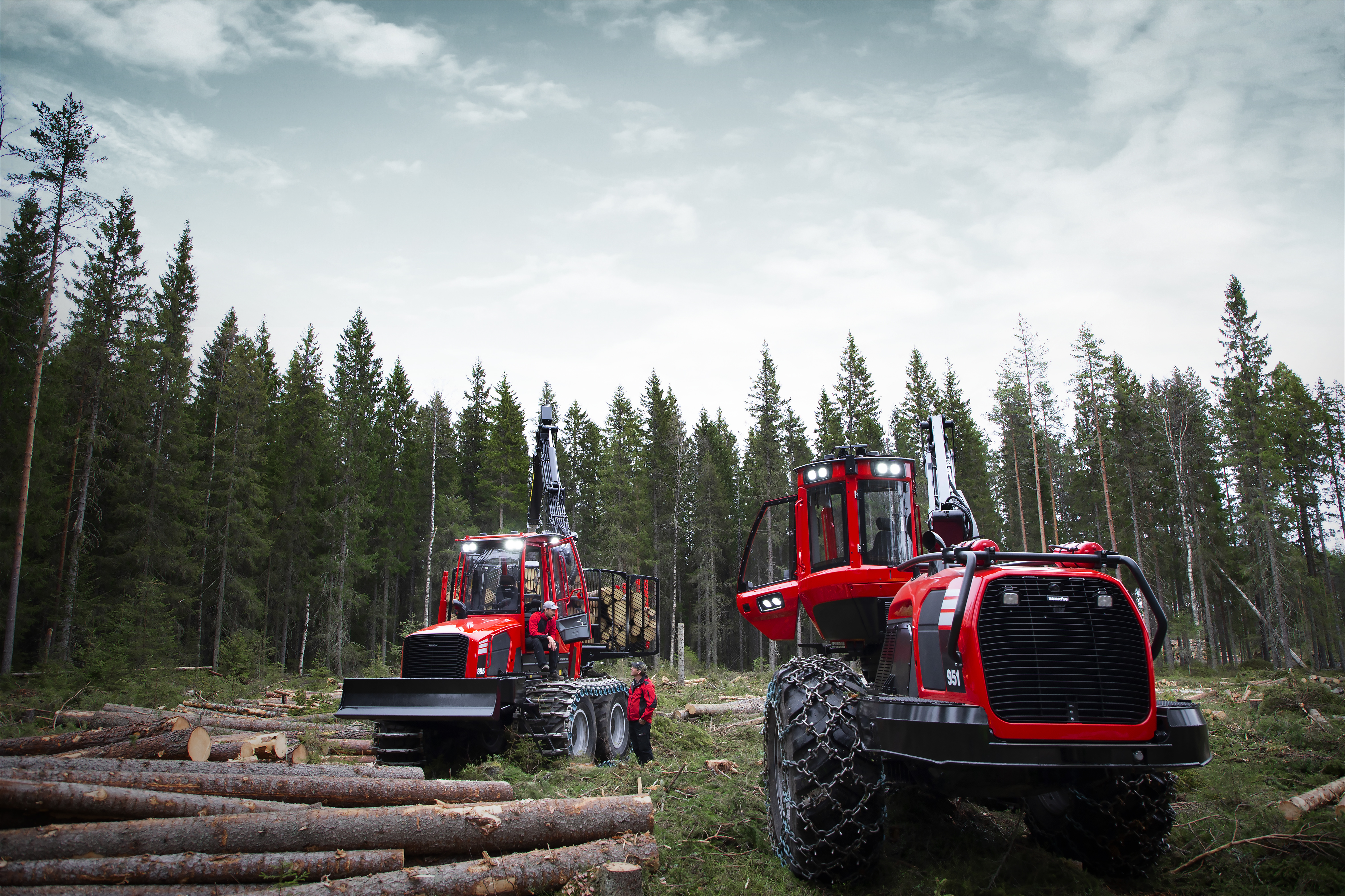 Komatsu Forest Machines